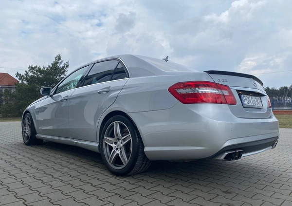 Mercedes-Benz Klasa E cena 140000 przebieg: 122500, rok produkcji 2009 z Zbąszyń małe 379